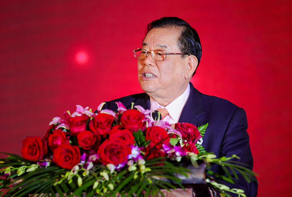 德業(yè)人將用心堅(jiān)守使命,<br>為實(shí)現(xiàn)夢(mèng)想不懼櫛風(fēng)沐雨、砥礪前行。
